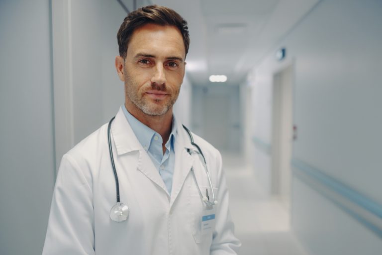 Recruter des médecins - Le guide de Talents Santé